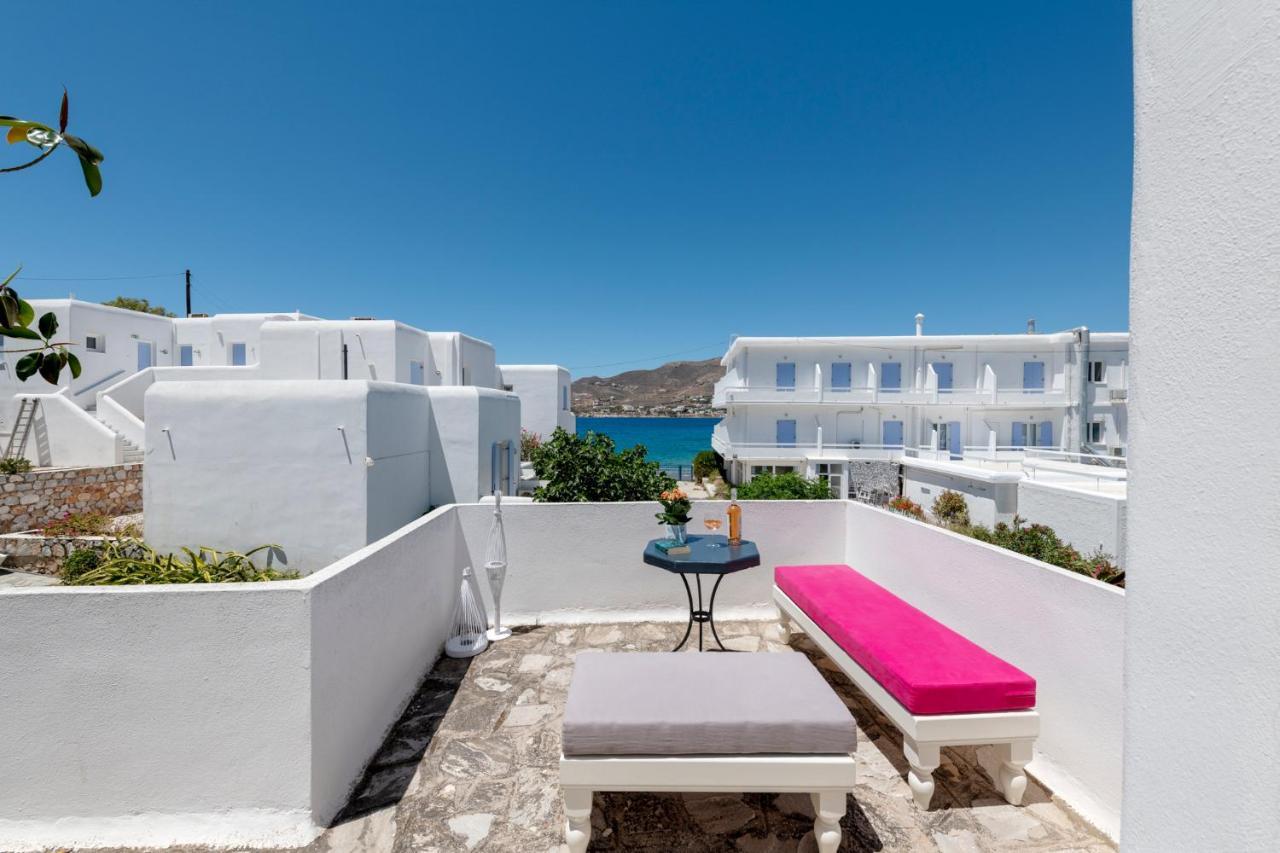 "Di Mare" Hotel & Suites Posidhonía Екстериор снимка