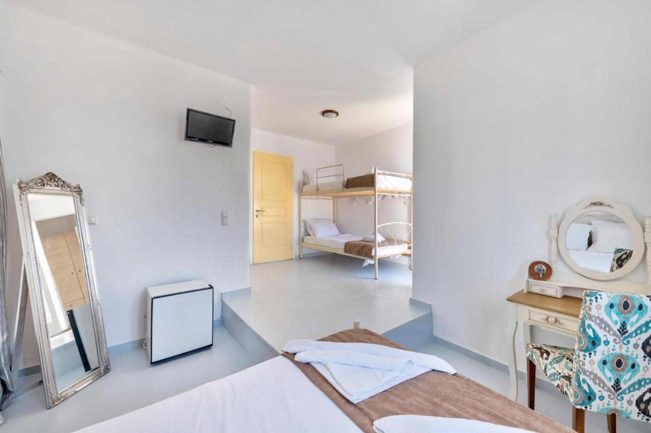 "Di Mare" Hotel & Suites Posidhonía Екстериор снимка