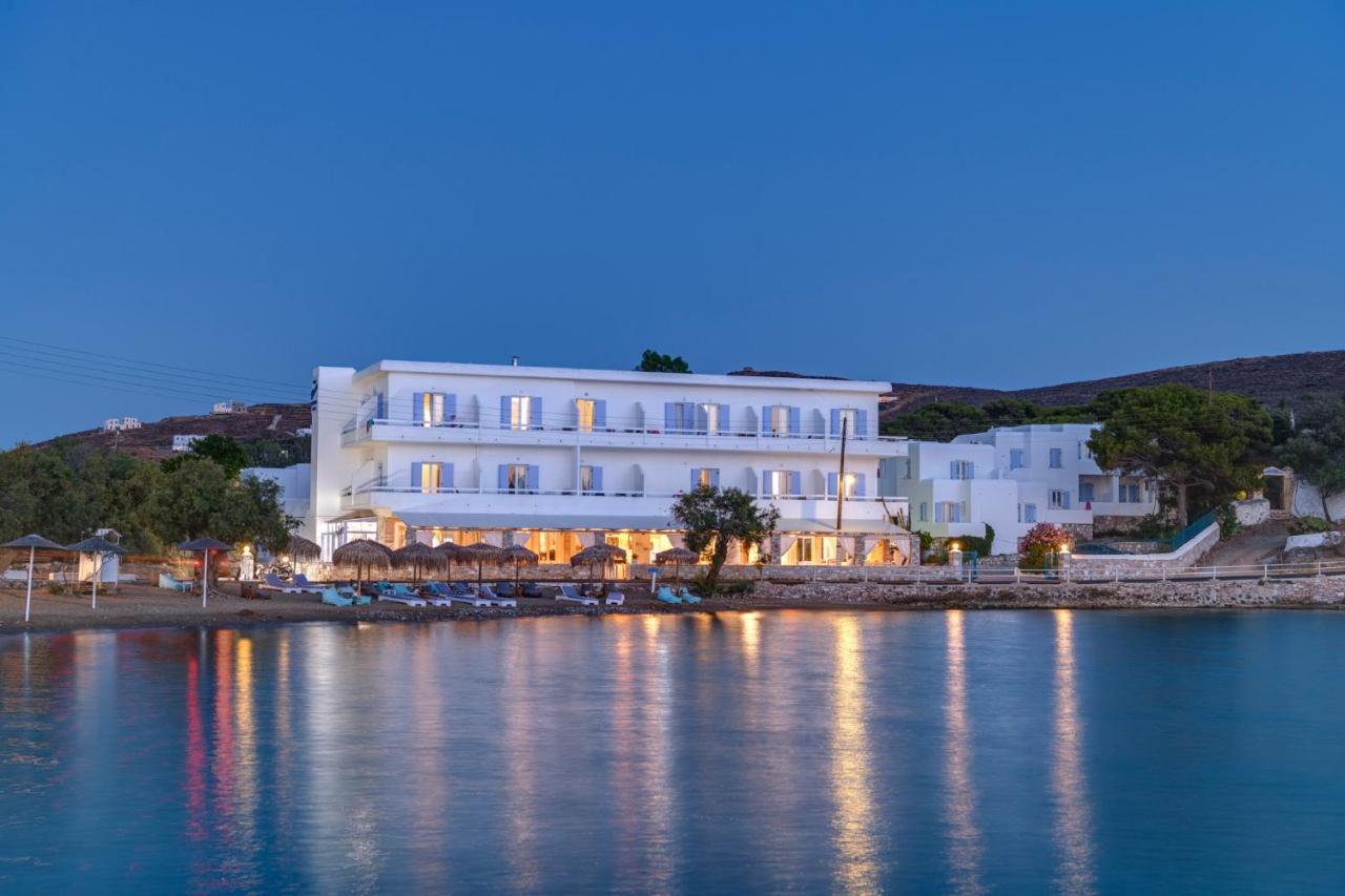 "Di Mare" Hotel & Suites Posidhonía Екстериор снимка