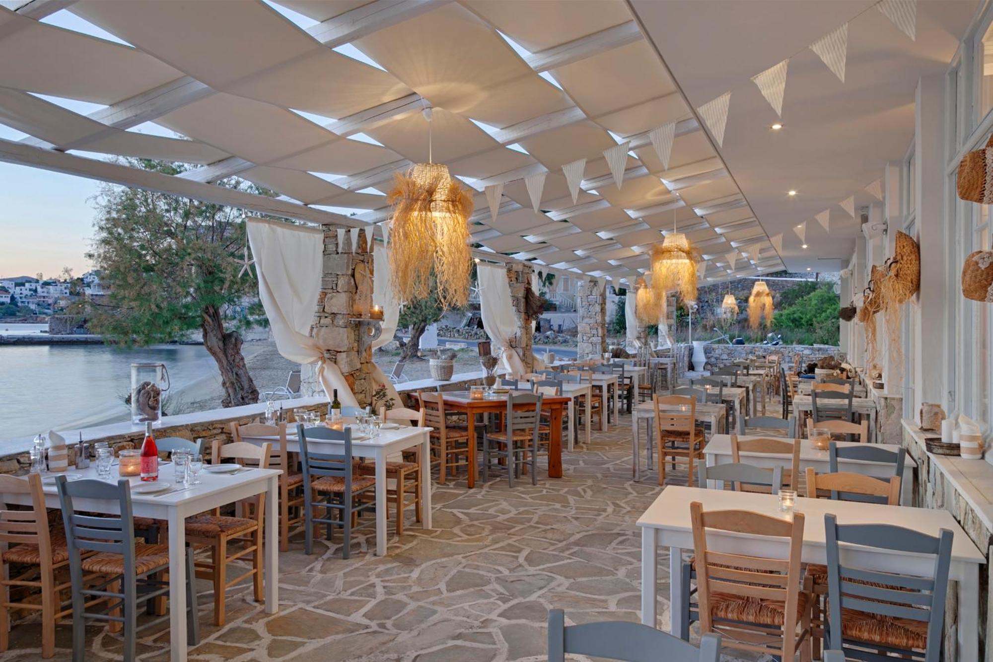 "Di Mare" Hotel & Suites Posidhonía Екстериор снимка