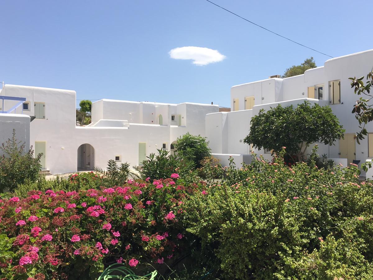 "Di Mare" Hotel & Suites Posidhonía Екстериор снимка